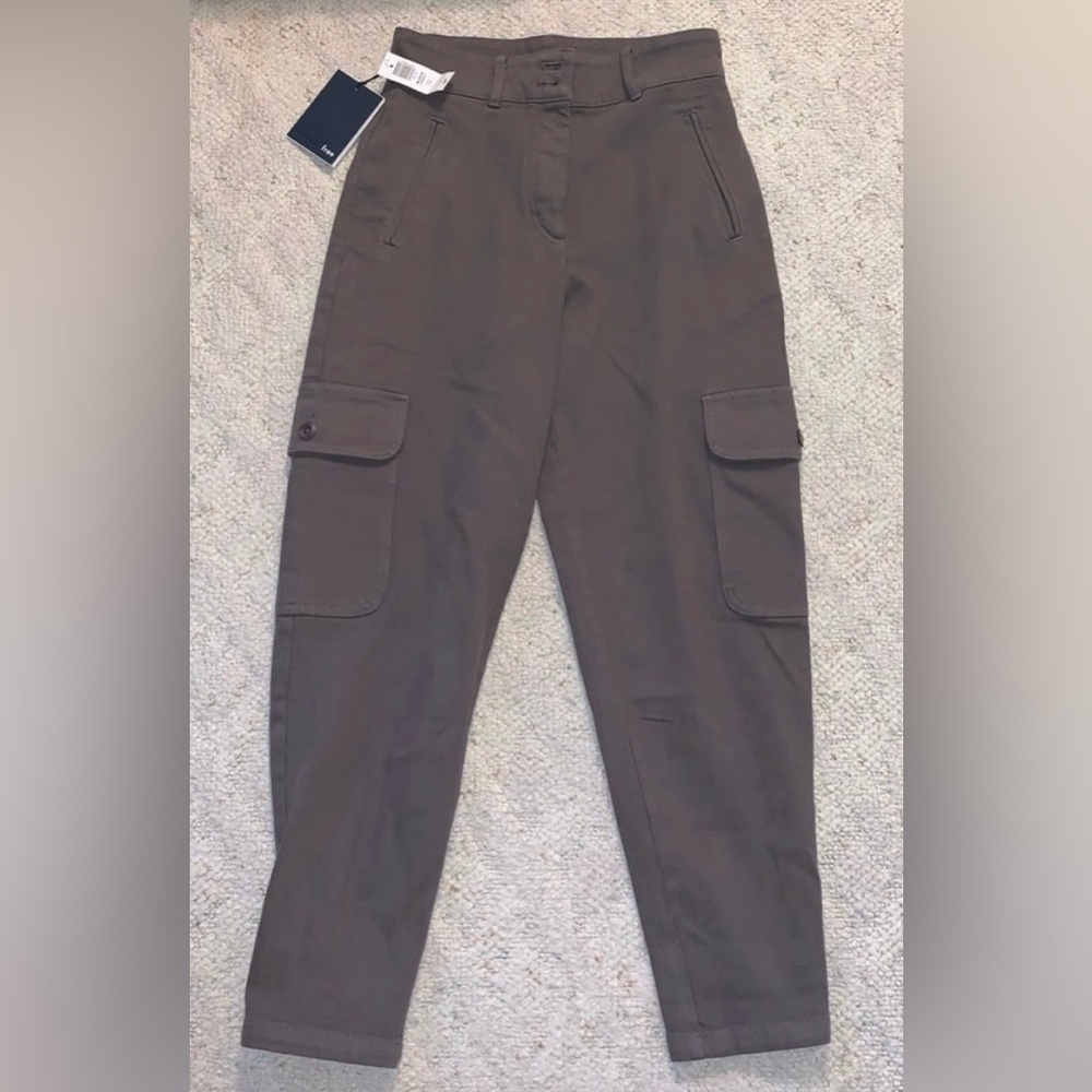 Aritzia size 4 cargo pant